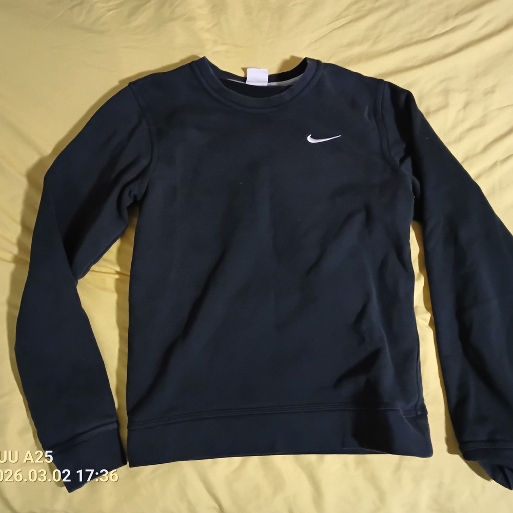 Nike Men's Dark Gray Crewneck Sweater
